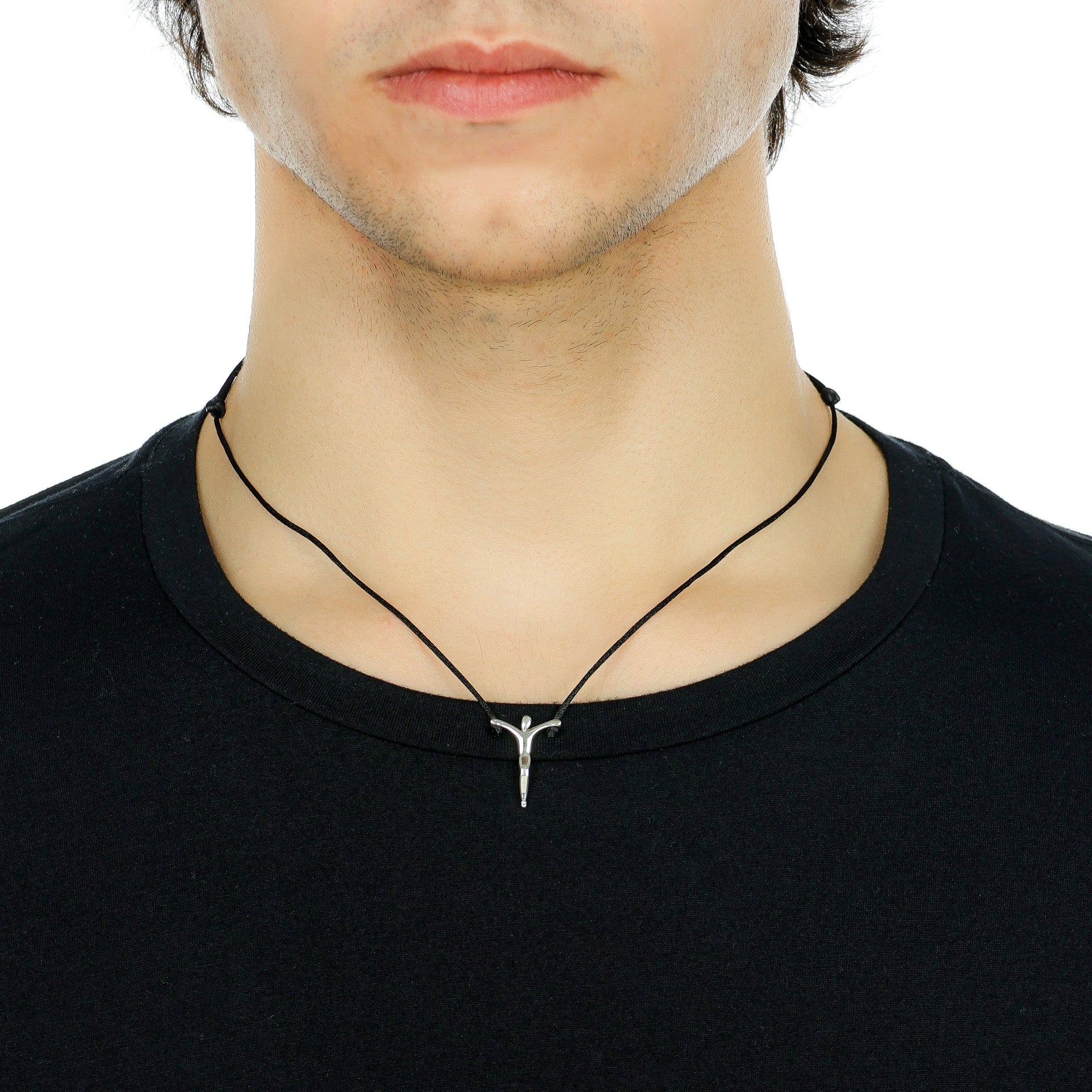 Colar Fios de Seda com Cristo em Prata