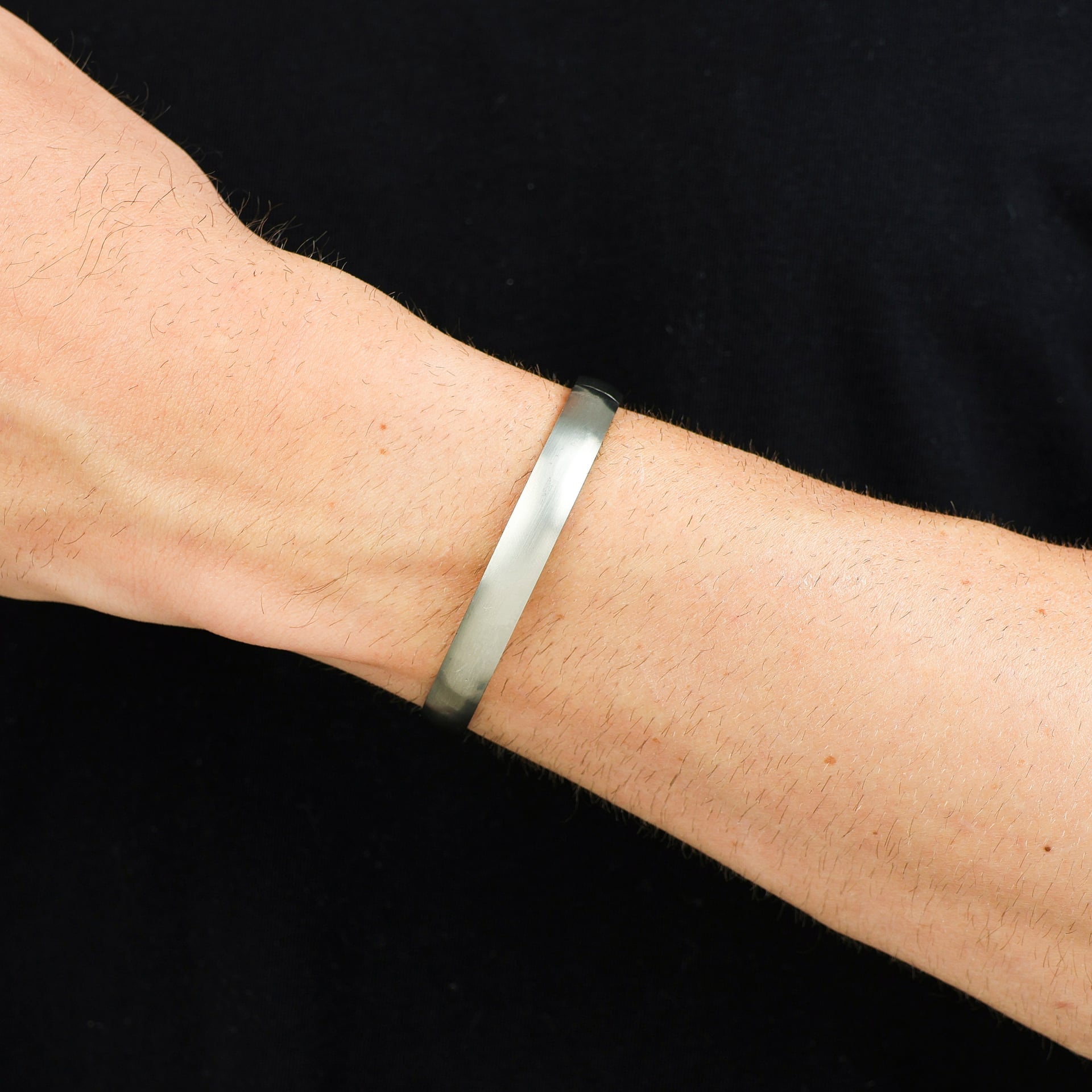 Bracelete Aço Escovado Oval