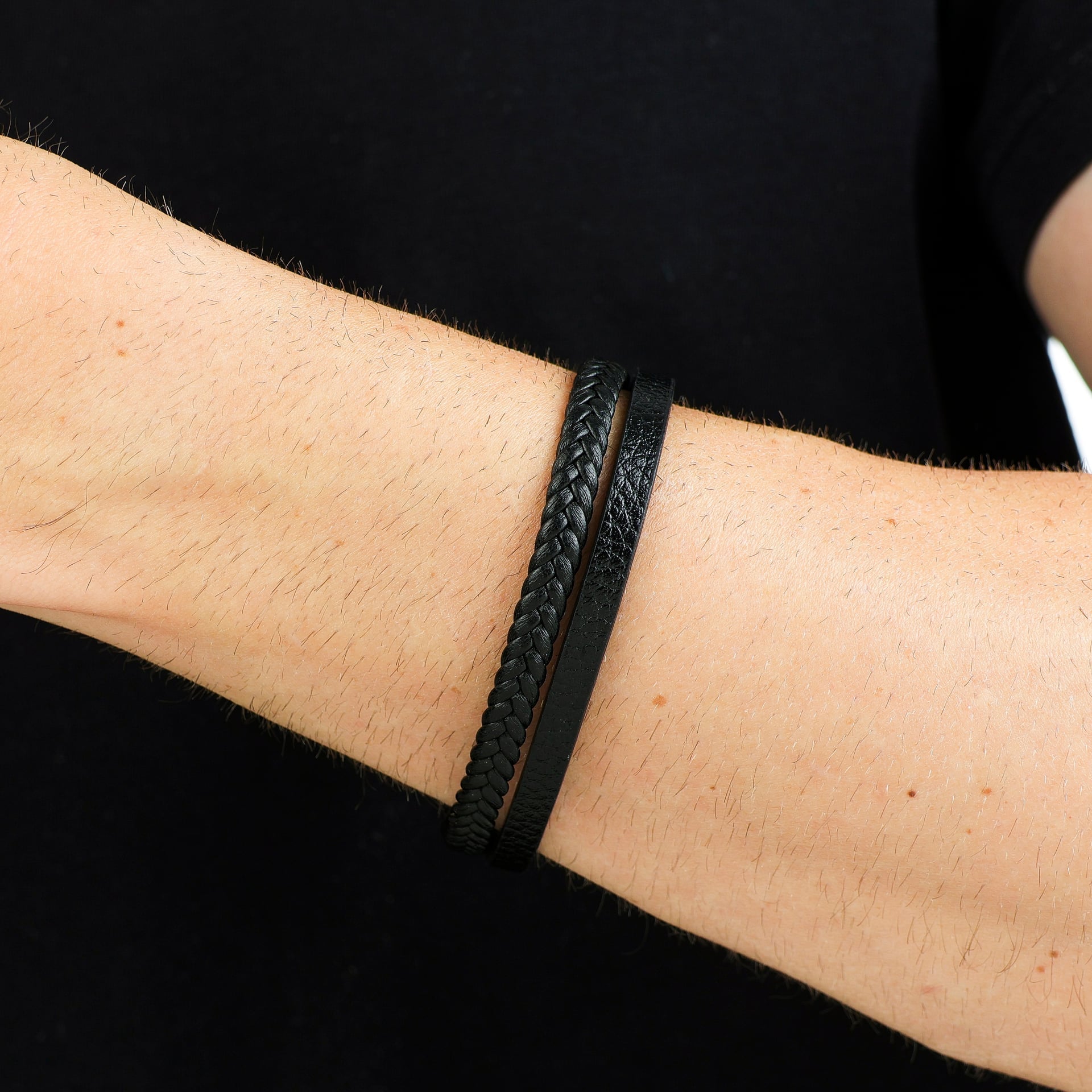 Pulseira Couro Preto Dupla Textura