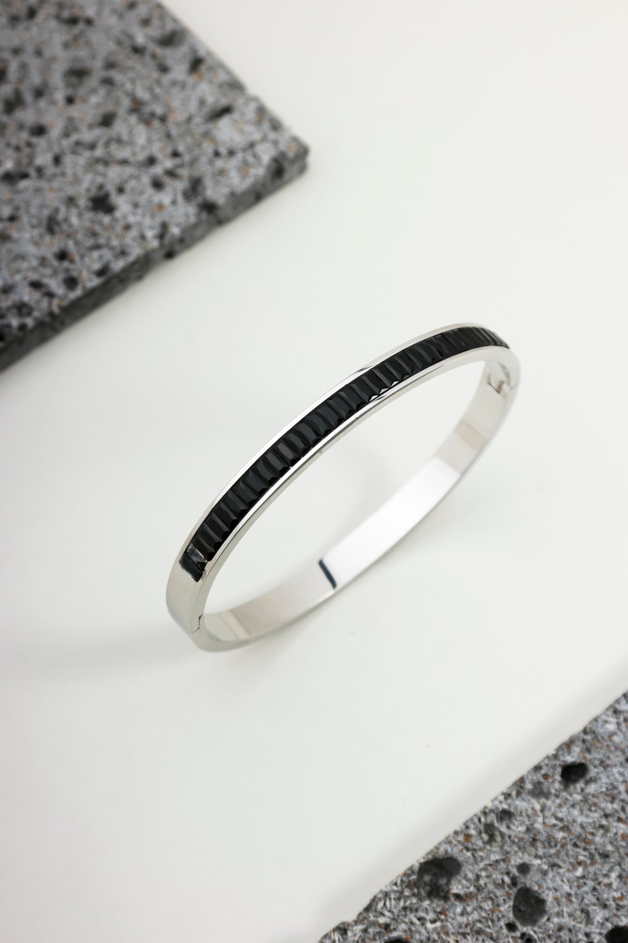 Bracelete Aço com Ônix Baguete