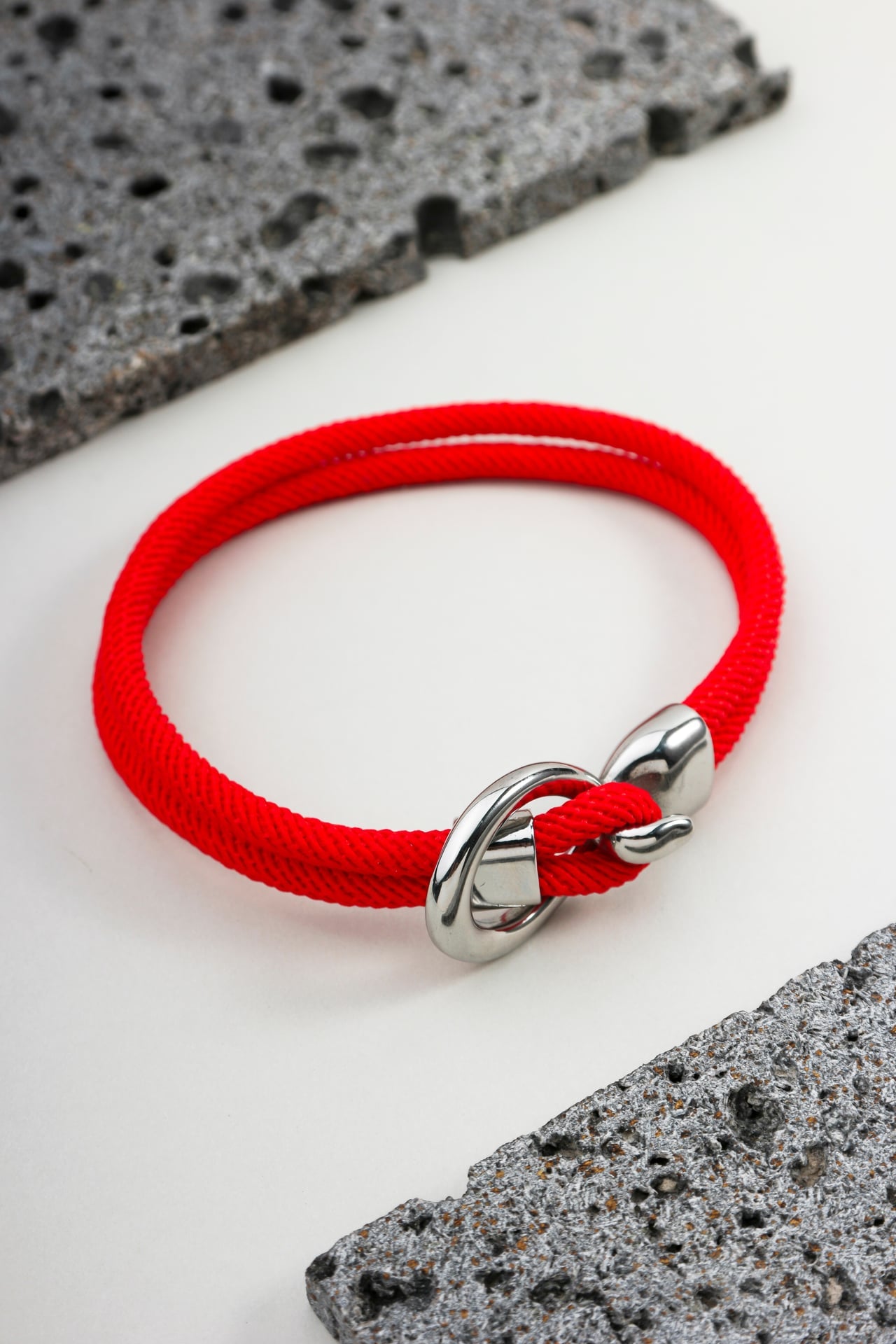 Pulseira Corda Náutica Vermelha com Fecho de Gancho