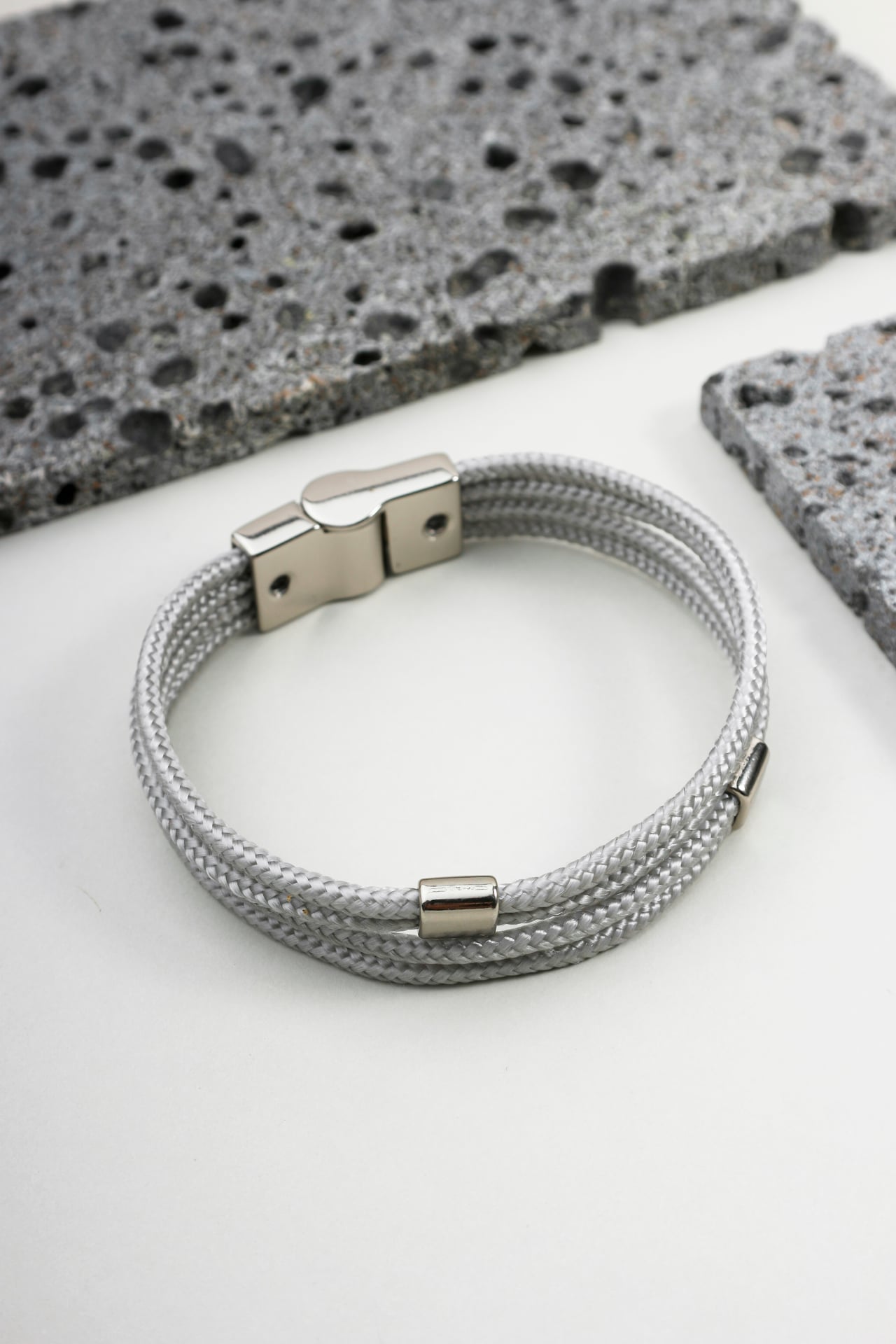 Pulseira Corda Prateada