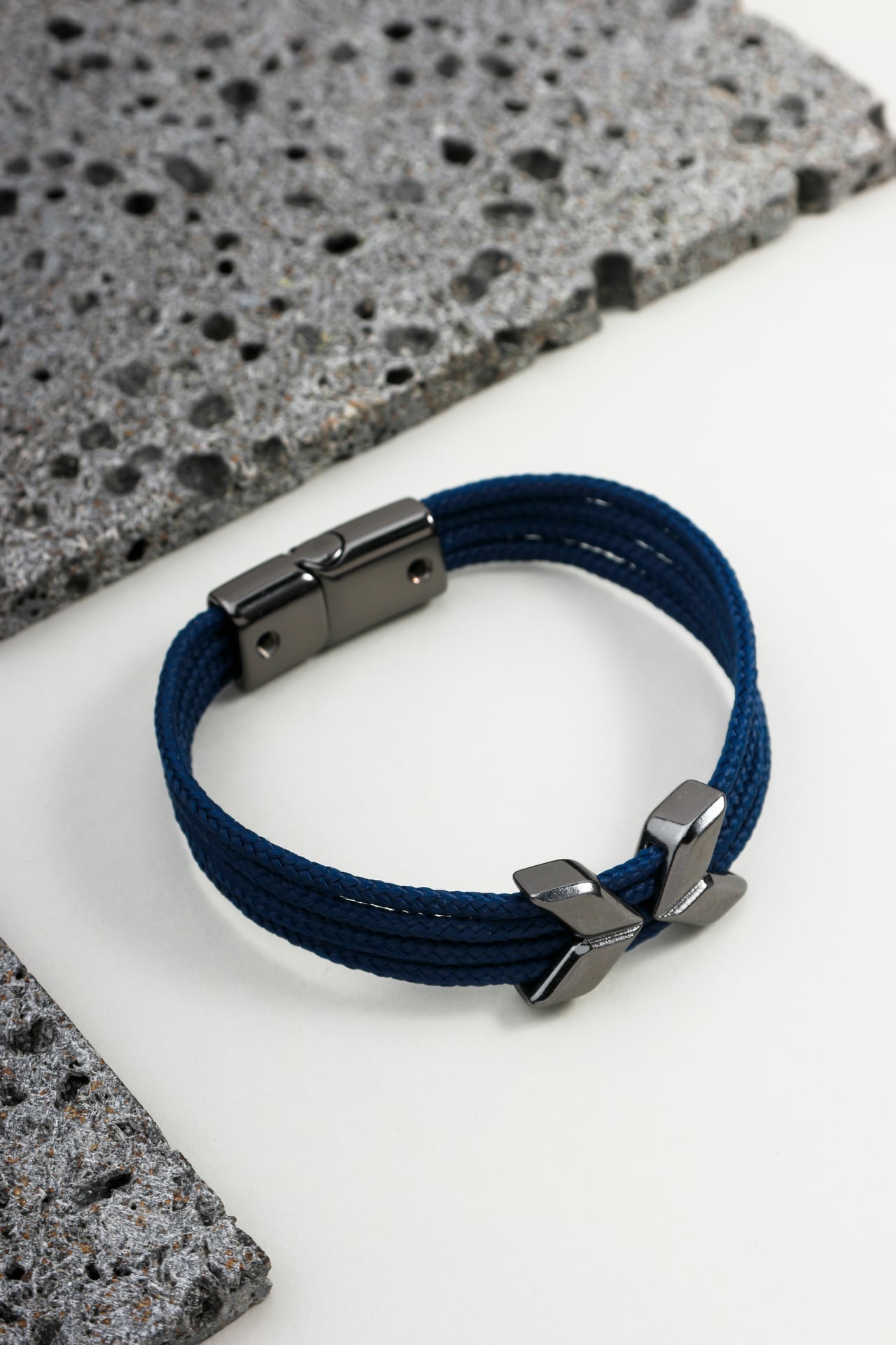 Pulseira Corda Náutica Azul com Detalhe X