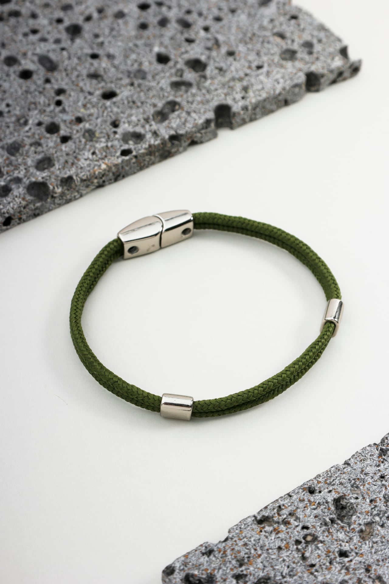 Pulseira Corda Náutica Verde com Tiras Duplas